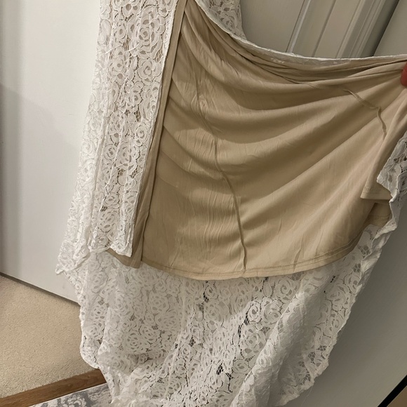 Lulu’s wedding dress size XS - Picture 4 of 13